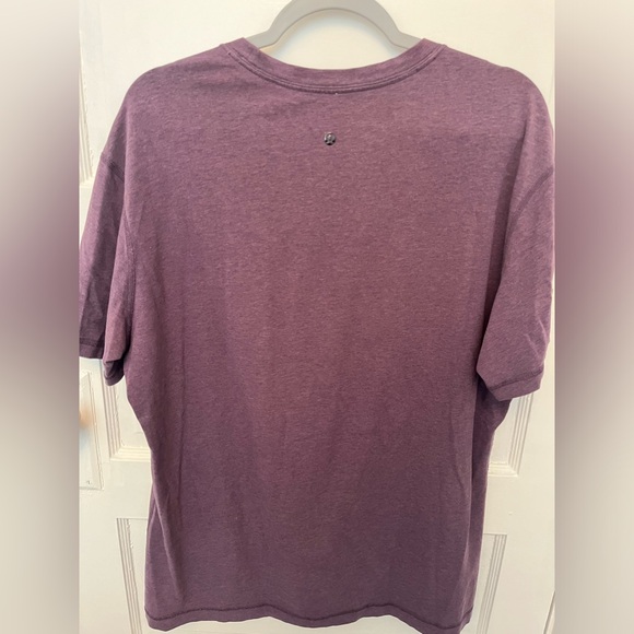 Lululemon Basic Short Sleeve Shirt - Picture 3 of 5